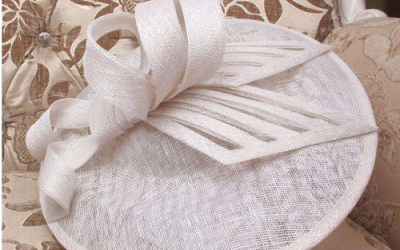 What is the material of linen fabric? What are the characteristics of linen fabric?