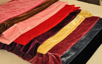 What are the characteristics of gold velvet fabric? How to wash gold velvet clothes?